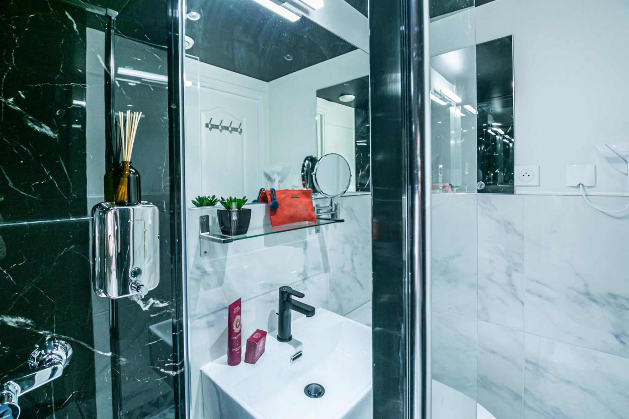 Ws Louvre - Saint-Germain Apartment ปารีส ภายนอก รูปภาพ